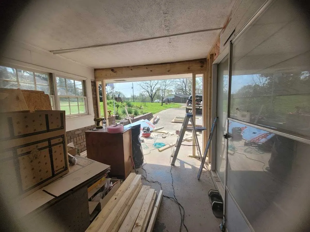 Air movers and dehumidifier for Drying & Dehumidification in Lynwood